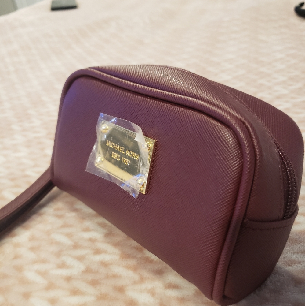 Michael Kors Wristlet